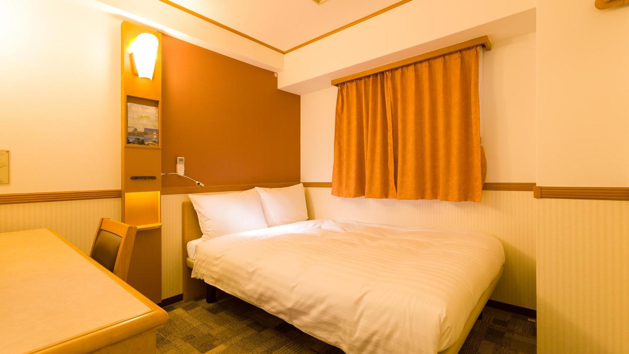 Toyoko Inn Nihombashi Bakurocho Токио Стая снимка