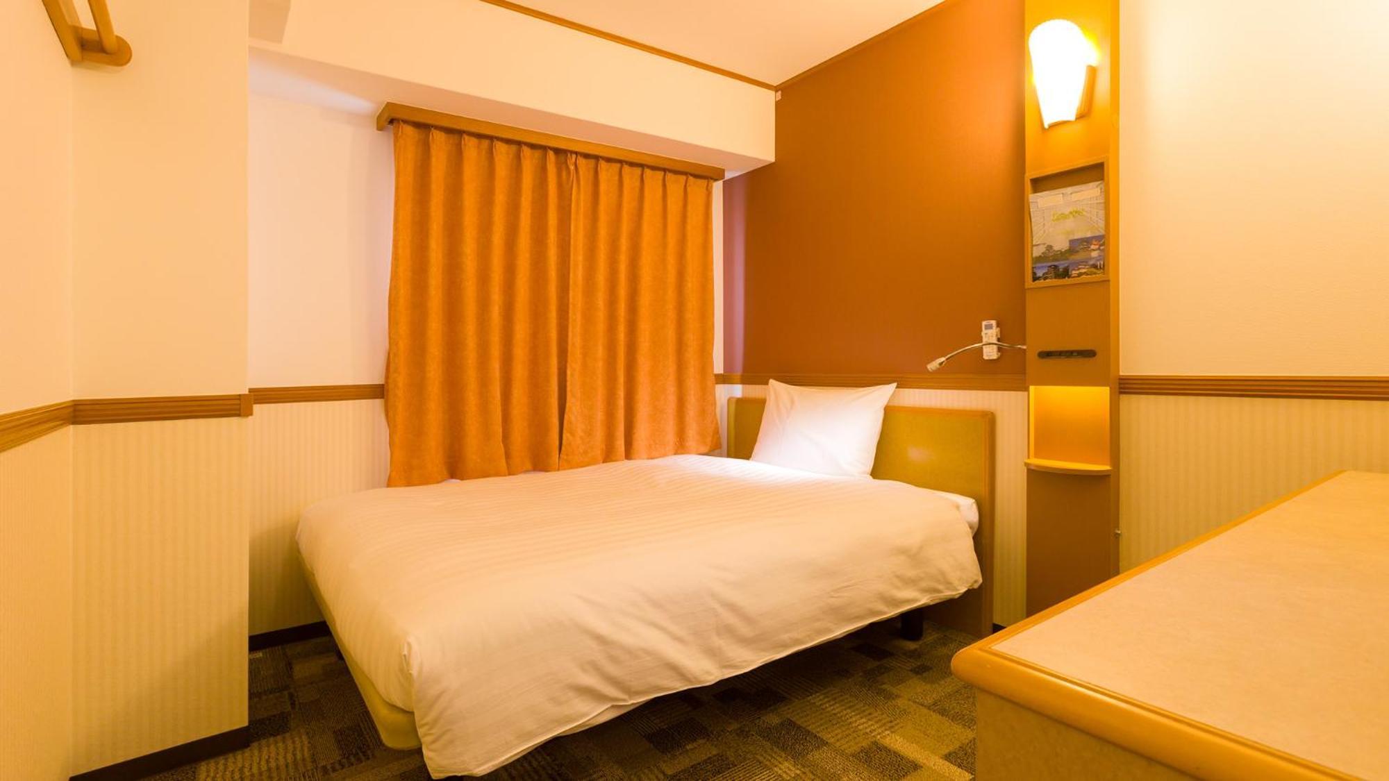 Toyoko Inn Nihombashi Bakurocho Токио Стая снимка