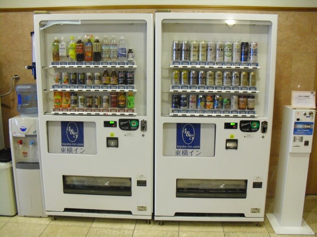 Toyoko Inn Nihombashi Bakurocho Токио Екстериор снимка