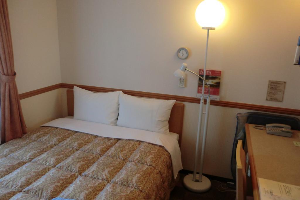 Toyoko Inn Nihombashi Bakurocho Токио Екстериор снимка